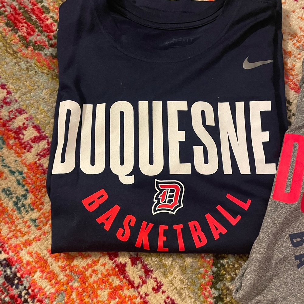 Duquesne Dukes Basketball Nike DriFit Tshirts - Set of 3 • - Picture 2 of 5